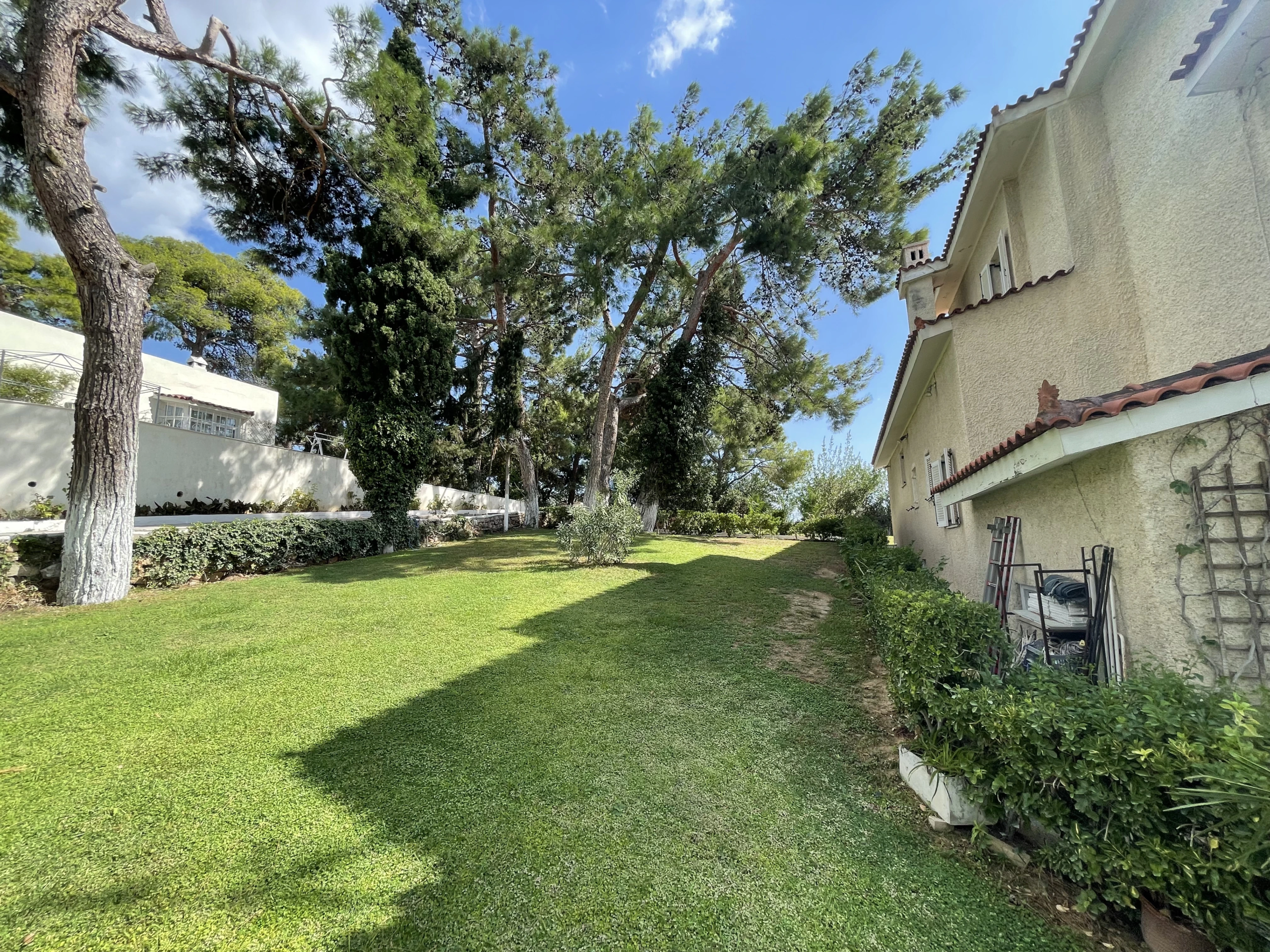 Elegant Villa for Sale in Pefki