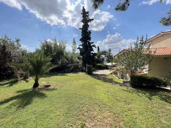 Elegant Villa for Sale in Pefki (2)