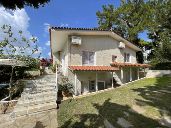 Elegant Villa for Sale in Pefki (34)