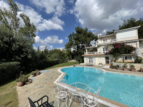 Elegant Villa for Sale in Pefki (6)