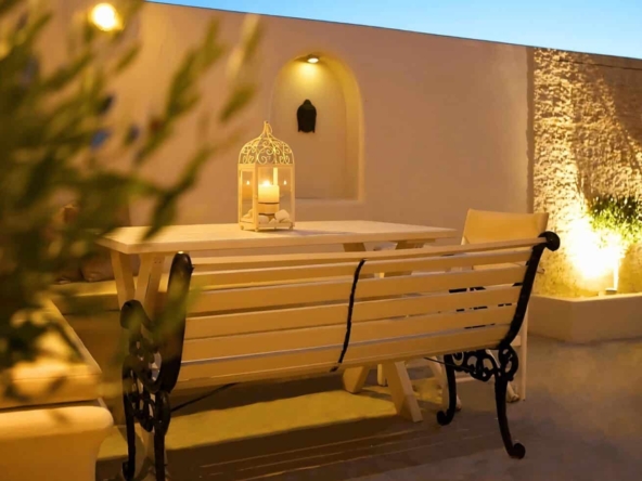 Villa-with-amazing-Views-in-Santorini-Greece-7