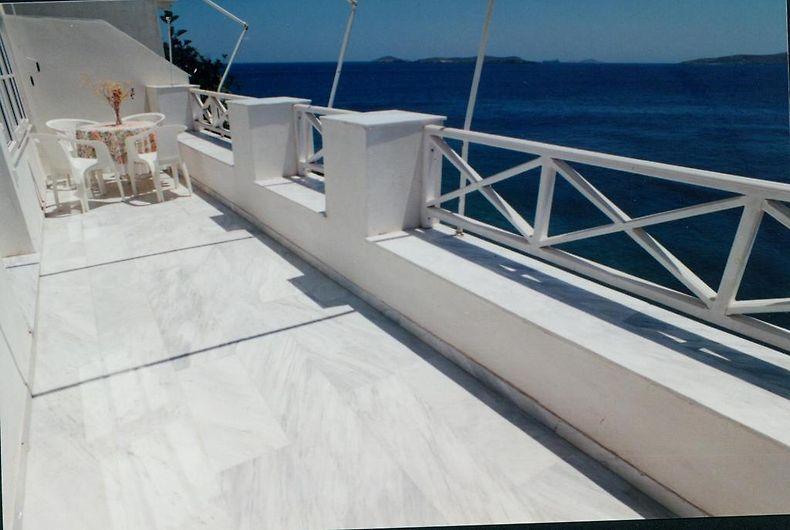 Seafront Maisonette in Syros