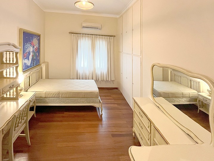 Luxury apartment for rent in the area of Papagou