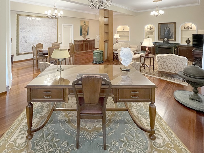 Luxury apartment for rent in the area of Papagou